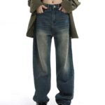 High-waisted, Straight-leg Vintage Jeans Woman - Image 2